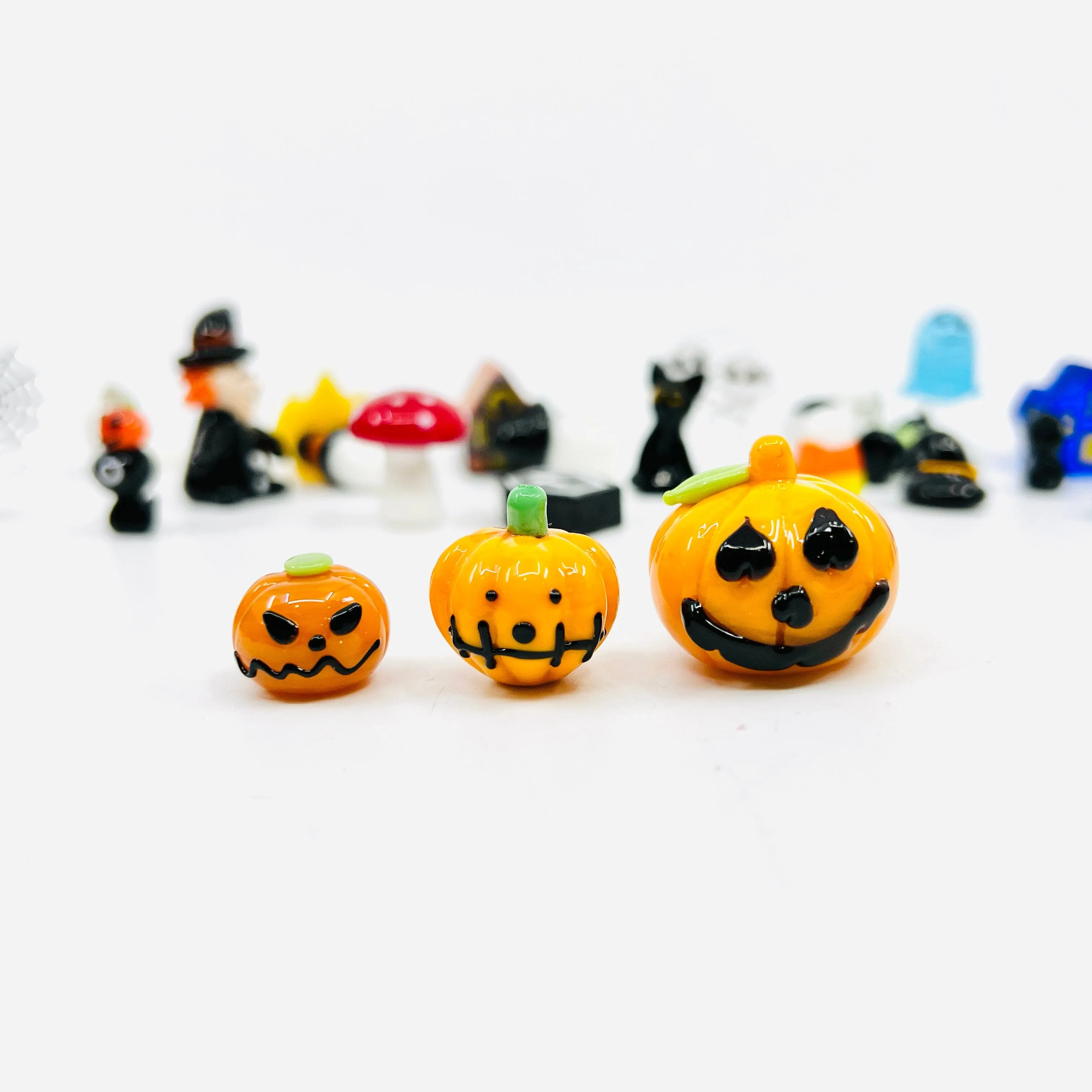 Halloweenie Grumpy Pumpkin 124