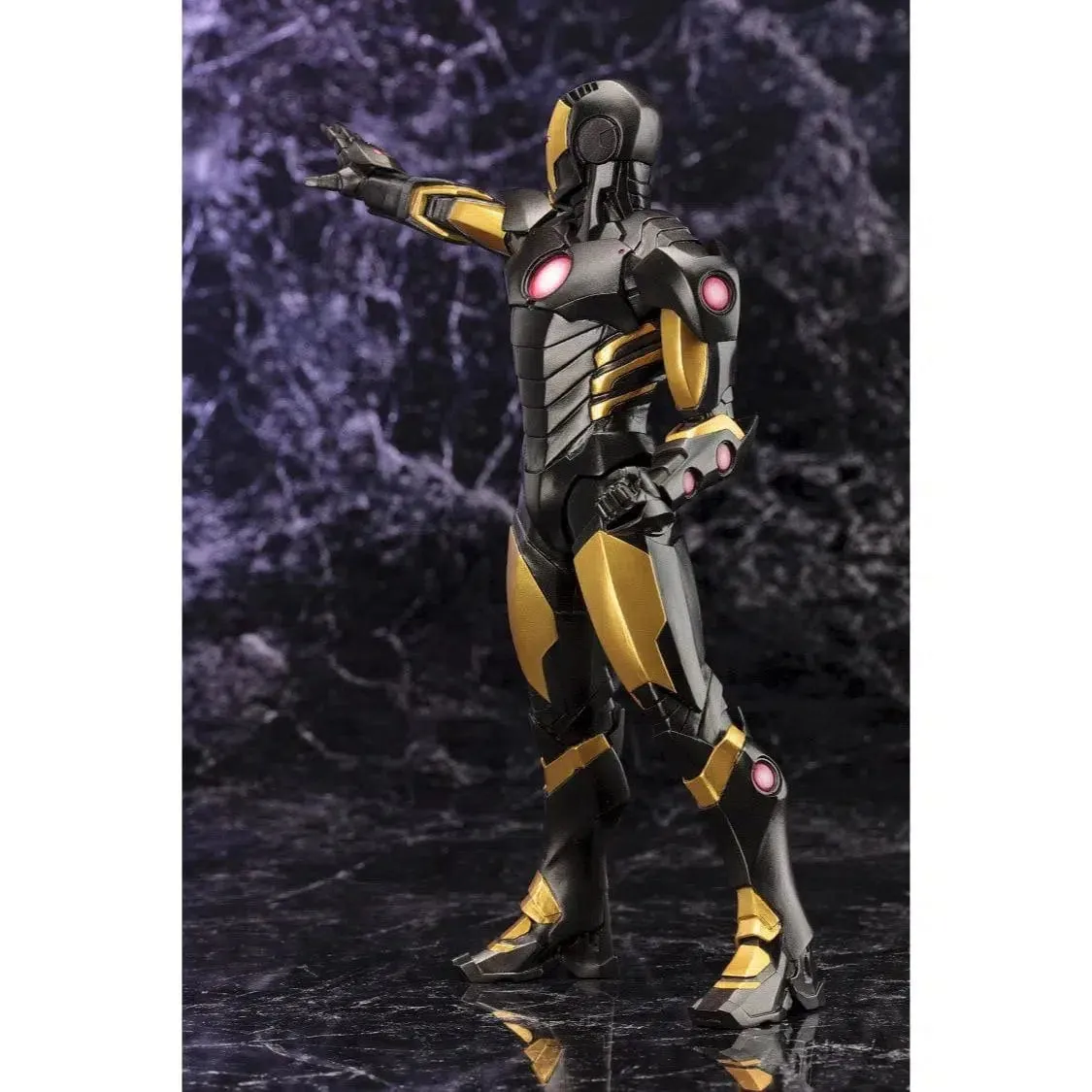 Marvel Now! - Iron Man: Model 42 Figure (Black and Gold Version) - Kotobukiya - ArtFX 