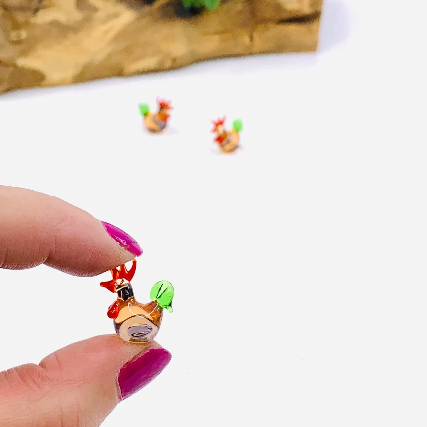 Tiny Glass Chicken 193
